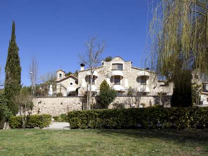 Country estate for sale close to Barcelona city