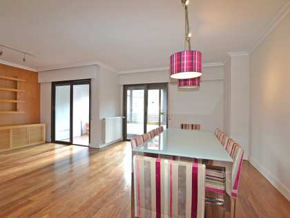 Appartamento di 210m² con 10m² terrazza in vendita a Sevilla
