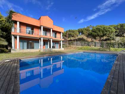 Casa / villa de 480m² con 1,850m² de jardín en venta en Sant Andreu de Llavaneres