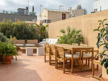 110m² apartment with 84m² terrace for sale in Eixample Right