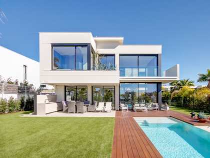 Villa van 466m² te koop in Sitges Town, Barcelona