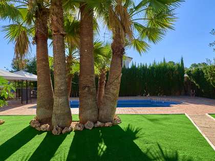 Casa / vil·la de 372m² en venda a La Canyada, València