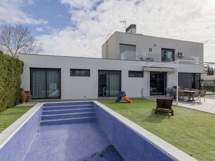 Villa van 282m² te koop met 300m² Tuin in Boadilla Monte