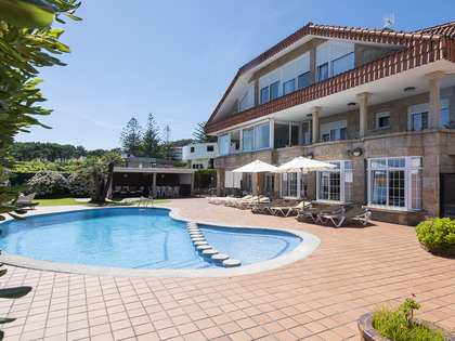 Casa / villa di 700m² in vendita a Pontevedra, Galicia
