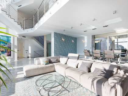 Дом / вилла 700m² на продажу в Montemar, Барселона