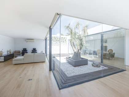 Дом / вилла 579m² на продажу в Los Monasterios, Валенсия