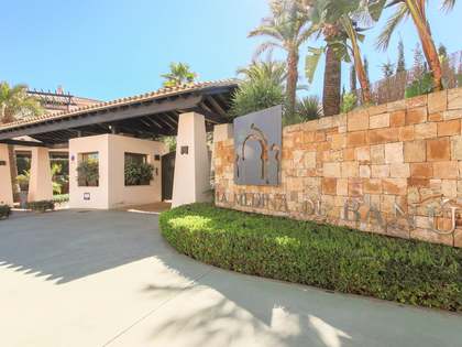 152m&sup2; Penthouse with 49m&sup2; terrace for sale in Nueva Andaluc&iacute;a