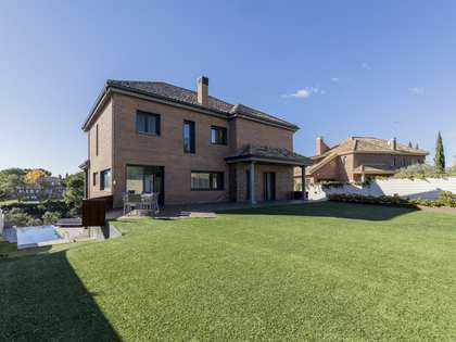 790m² house / villa for sale in Las Rozas, Madrid