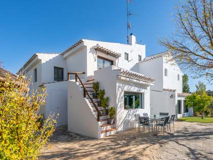 Загородный дом 600m² на продажу в East Málaga, Малага