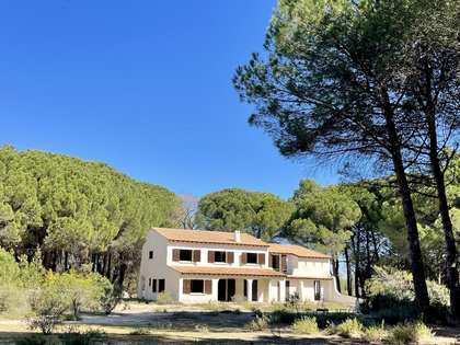 Casa rural de 13,700m² con 50m² terraza en venta en Sur de Francia