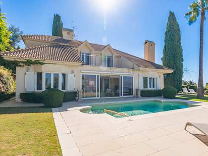 Maison / villa de 270m² a vendre à Pinares de San Antón - El Candado