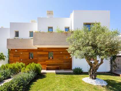 Casa / villa di 279m² con giardino di 103m² in vendita a Centro / Malagueta