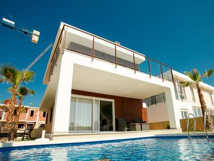 228m² hus/villa med 53m² terrass till salu i Gran Alacant