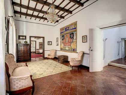 huis / villa van 976m² te koop met 40m² Tuin in Ciudadela