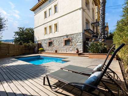 Huis / villa van 465m² te koop in Cabrils, Barcelona