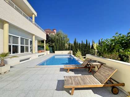 Casa / vil·la de 574m² en venda a Albufereta, Alicante