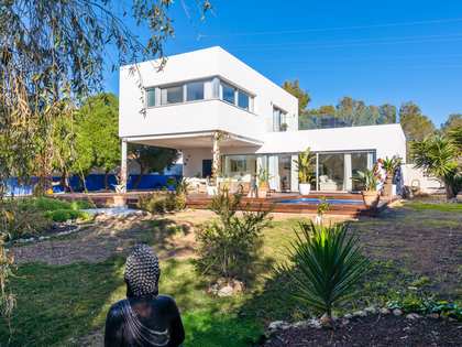 180m² house / villa for sale in Olivella, Barcelona