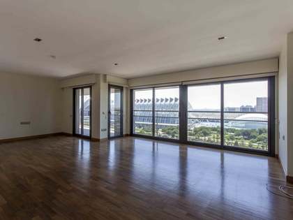 Appartamento di 273m&sup2; in affitto a Ciudad de las Ciencias