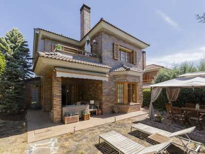 329m² house / villa for sale in Las Rozas, Madrid