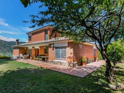 Huis / villa van 327m² te koop in Cabrils, Barcelona