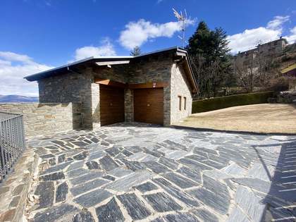 Дом / вилла 115m² на продажу в La Cerdanya, Испания