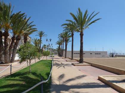 Casa / Vila de 210m&sup2; em aluguer em El Puig / Puebla Farnals