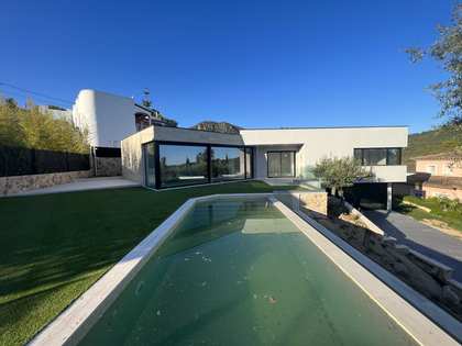 Maison / villa de 250m² a vendre à Santa Cristina