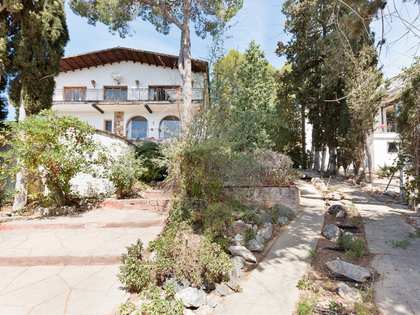 Casa / vil·la de 275m² en venda a Montemar, Barcelona