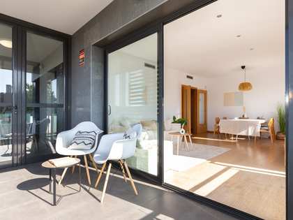 103m² apartment with 10m² terrace for sale in Sant Cugat