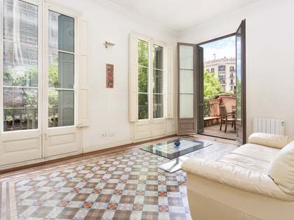 Квартира 70m&sup2;, 26m&sup2; террасa на продажу в Правый Эшампле