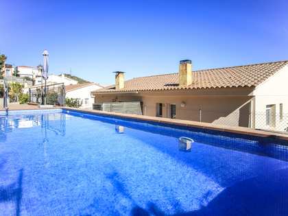 Huis / villa van 219m² te koop in Calafell, Costa Dorada