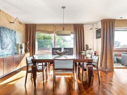 349m&sup2; Apartment with 37m&sup2; terrace for sale in Tres Torres