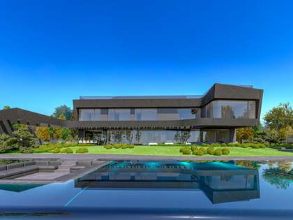 Casa / villa de 1,200m² con 2,812m² de jardín en venta en La Moraleja
