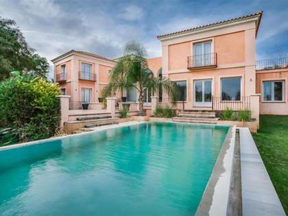 Casa / Villa de 690m&sup2; &agrave; venda em Sotogrande, Andaluc&iacute;a