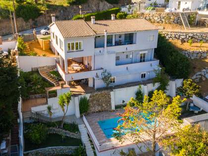 Huis / villa van 343m² te koop in Cabrils, Barcelona