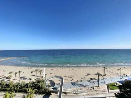 168m² apartment with 15m² terrace for rent in Alicante ciudad