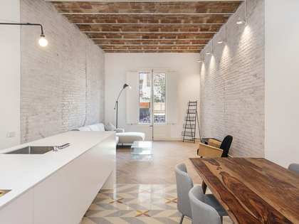 115m² apartment with 69m² terrace for sale in Eixample Right