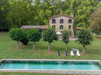 Maison de campagne de 396m² a vendre à La Garrotxa avec 8,000m² de jardin
