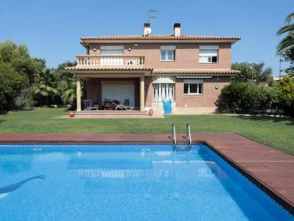Casa / vil·la de 450m² en venda a Vilanova i la Geltrú