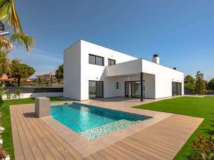 230m² hus/villa till salu i Calonge, Costa Brava