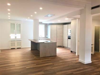 Appartement van 237m&sup2; te koop in El Mercat, Valencia