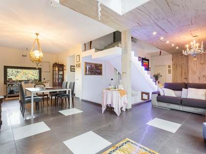 510m² haus / villa mit 682m² garten zum Verkauf in Sant Cugat