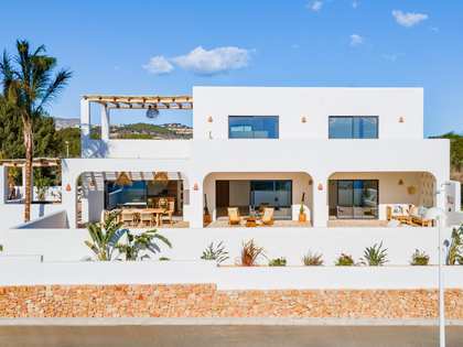 Casa / villa de 290m² en venta en Moraira, Costa Blanca
