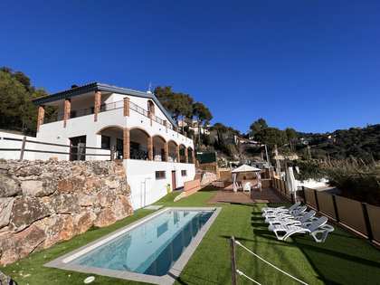Casa / villa di 470m² con giardino di 1,012m² in vendita a Sant Pol de Mar