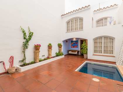 Huis / villa van 300m² te koop in Ciudadela, Menorca