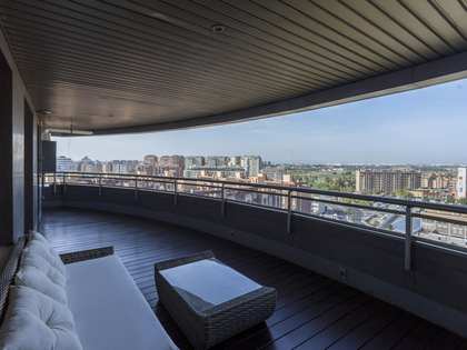 121m² apartment with 30m² terrace for sale in Palacio de Congresos