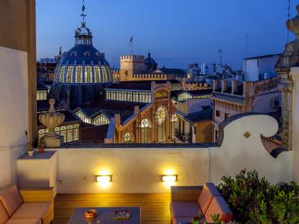 189m² penthouse with 114m² terrace for sale in El Mercat