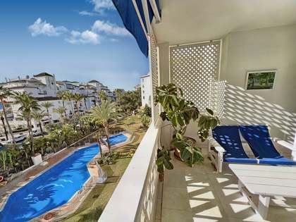 204m² apartment with 35m² terrace for sale in Puerto Banús