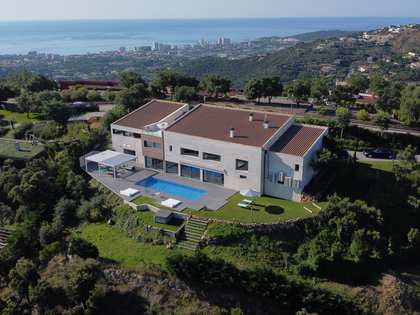 Huis / villa van 891m² te koop in Platja d'Aro, Costa Brava