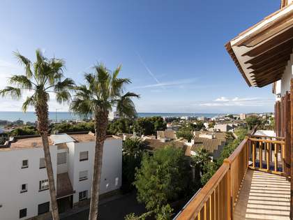 143 m&sup2; house with 41 m&sup2; terrace for sale in Levantina